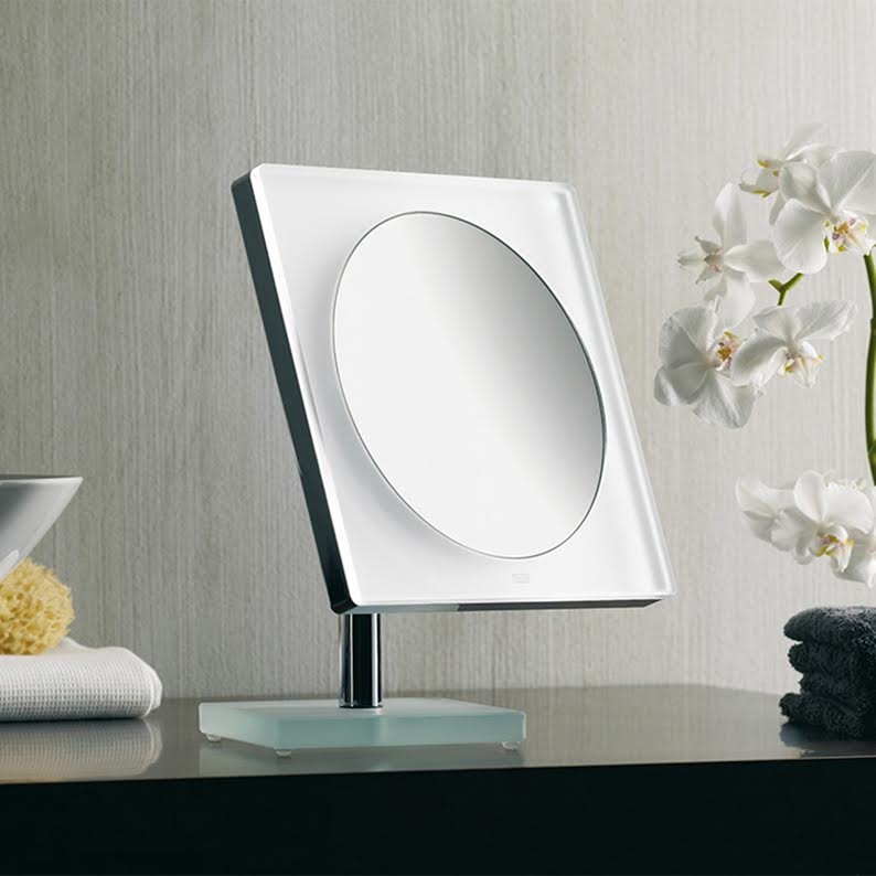 Imago Battery Operated High Power LED Magnifying Mirror 3x